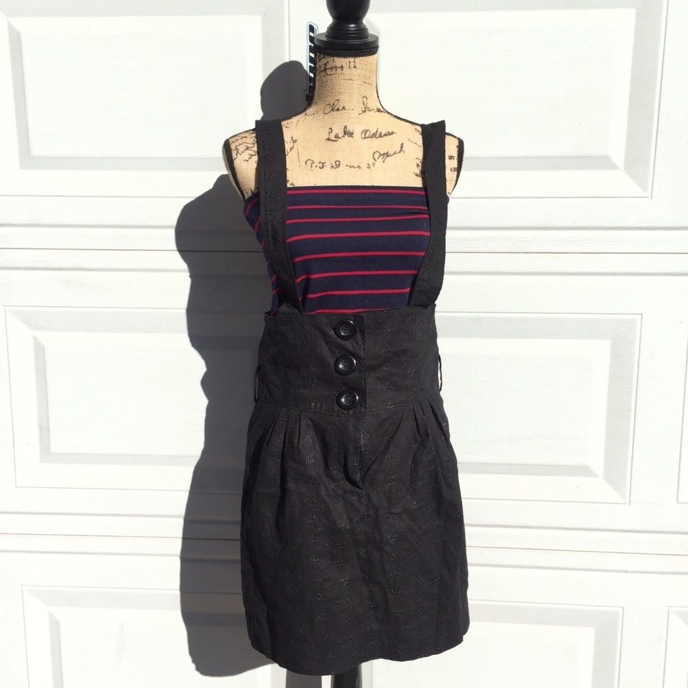 Skirt with suspenders